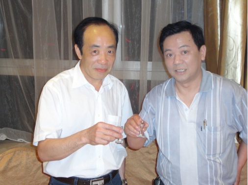 徐工集團副總裁與總經(jīng)理合影